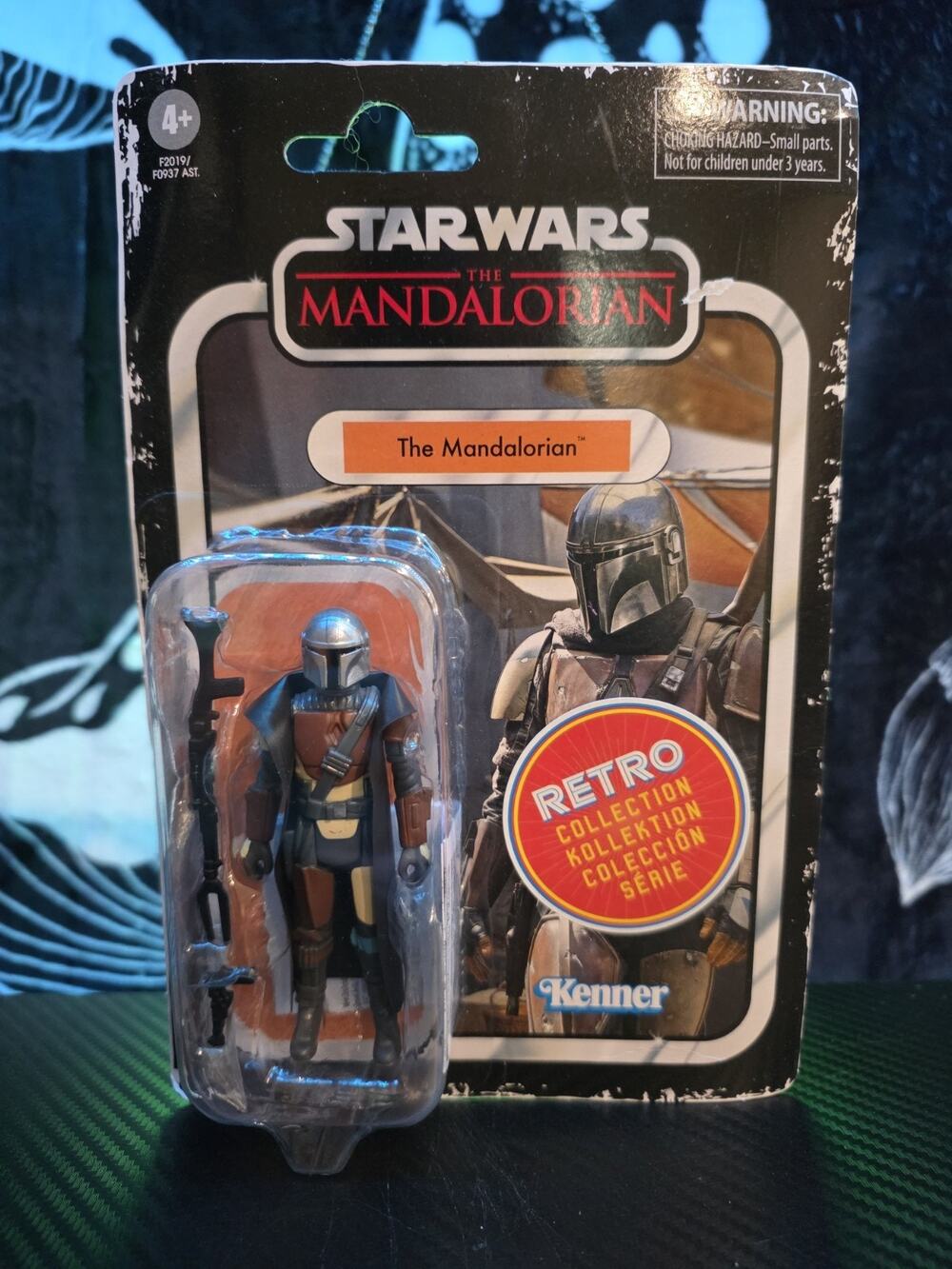 Hasbro Kenner The Mandalorian Star Wars Retro Collection 3.75" 2021 - Picture 1 of 2